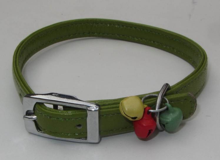 Green sheep Nappa leather cat collar with bells shown in the catalogue image